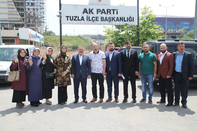 AK Parti Tuzla tüm mahallede seçmen taraması yaptı