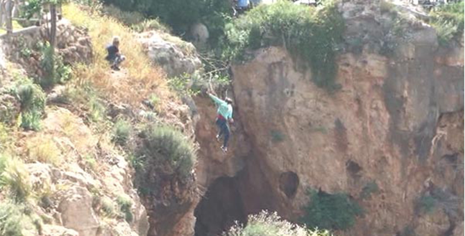 Kadının intihar anı böyle görüntülendi