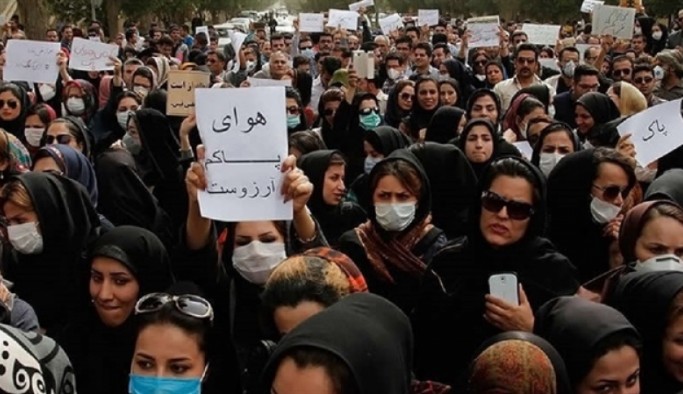 İran'da Rejim Yıkılacak mı?