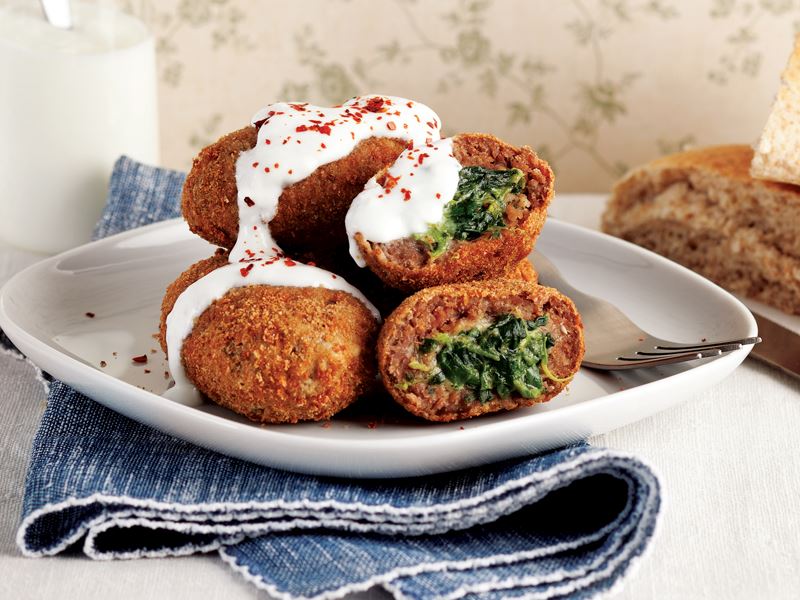 Ispanaklı içli köfte nasıl yapılır? | Gelinim mutfakta Ispanaklı içli köfte tarifi