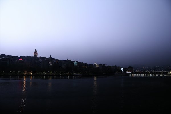 İstanbul'da sağanak yağış ve gök gürültüsü