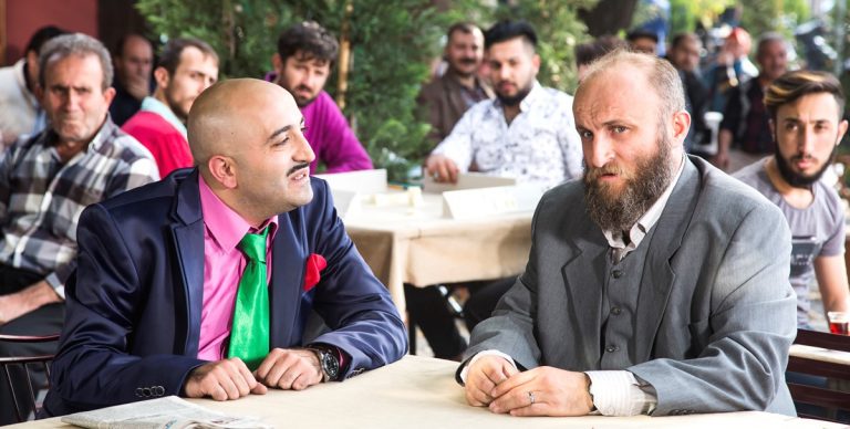 Oflu Hoca Trakya'da filminin konusu nedir? Oyuncuları kimdir? Nerede çekildi?