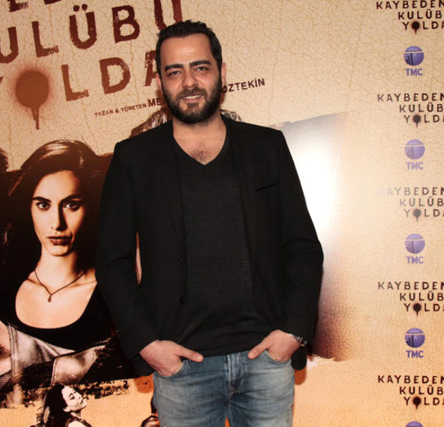 Kerem Fırtına Kimdir, Nerelidir, Kaç Yaşındadır | Galada Kiminle Öpüştü