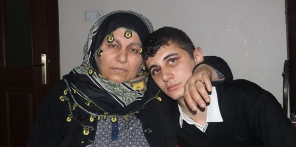 Adana'da Dövülen Engelli Gence Beşiktaş Sahip Çıktı