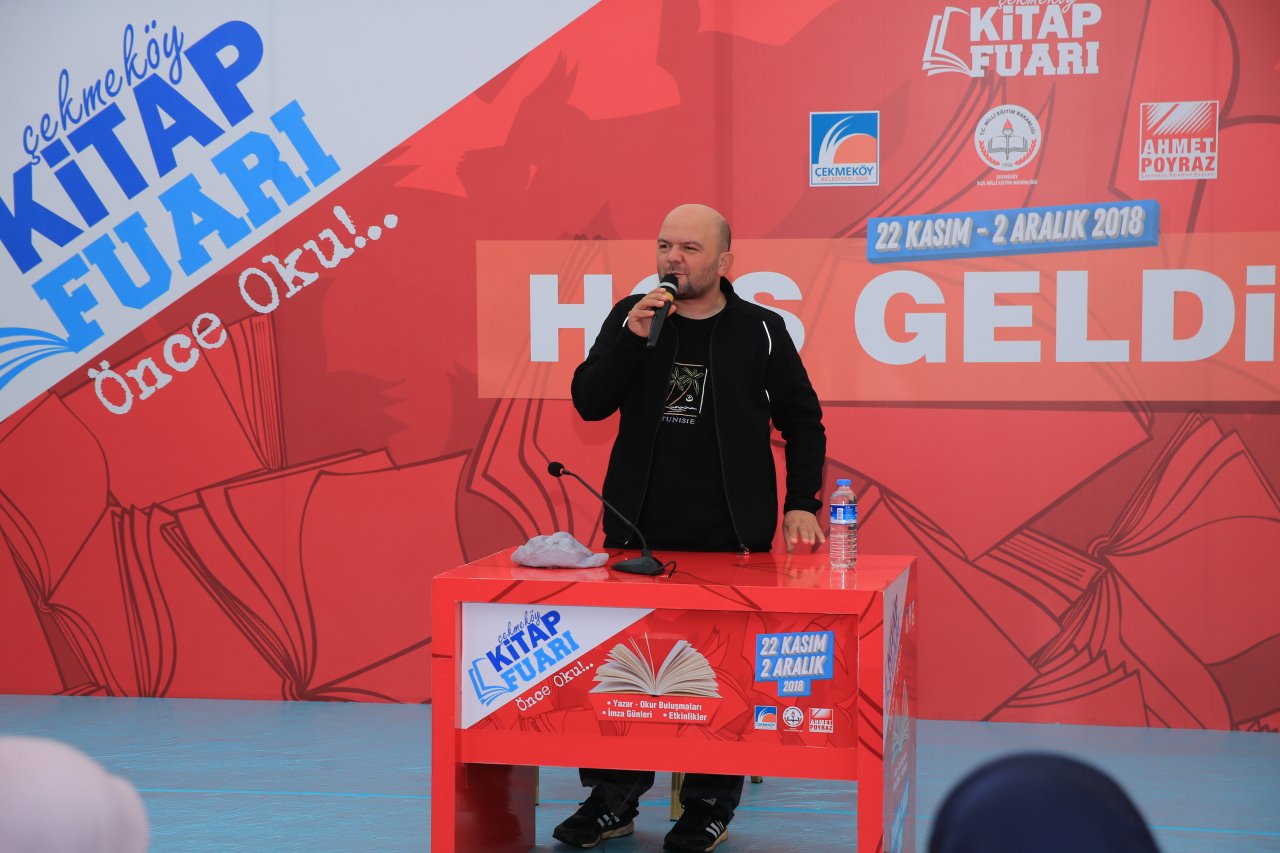 Çekmeköy Belediyesi kitap fuarı ve imza günleri devam ediyor