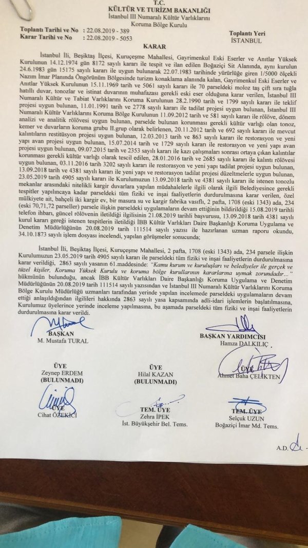 Koç Holding kurulu da belediyeyi de dinlemedi! Ağaçları katledip otel yaptılar...