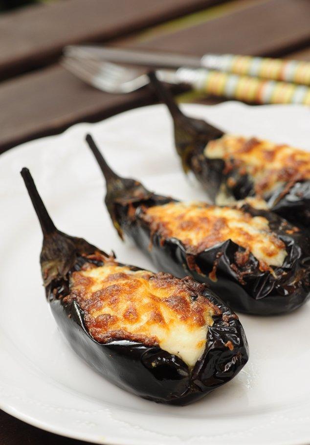 Fırında Lorlu Köz Patlıcan nasıl yapılır? Gelinim Mutfakta Fırında Lorlu Köz Patlıcan