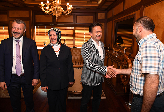 Tuzla Belediyesi Ailesi Geleneksel Bayramlaşma töreni düzenlendi