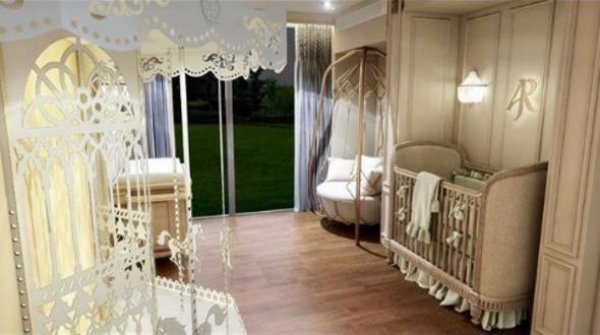 Arda Turan ve Aslıhan Doğan'ın oğlu Hamza Arda'nın odası paylaşıldı