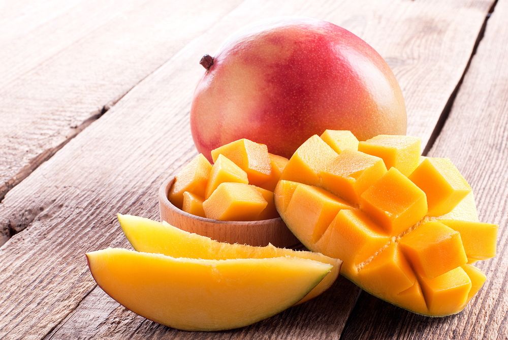 Mango nedir? Mangonun faydaları nelerdir? Mango meyvesi nasıl yenir? Nasıl olgunlaşır?