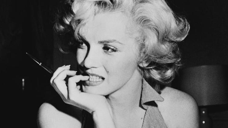 Marilyn Monroe kimdir? Neden öldü? Marilyn Monroe intihar mı etti?