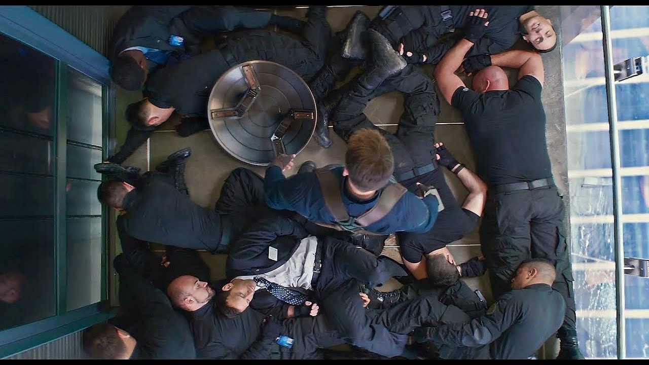 Rus'un oyunu filminin konusu nedir? Oyuncuları kimdir? Nerede ve kaç yılında çekildi?