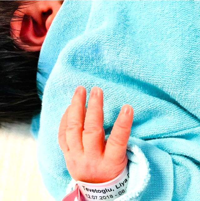 Tarkan'dan eşine paketli ürün yasağı