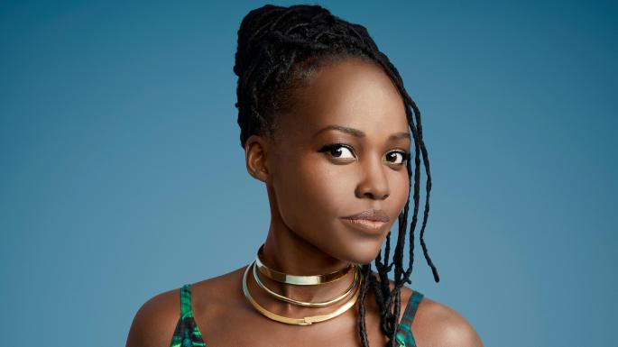 Lupita Nyong turuncu gözleriyle görenleri korkuttu