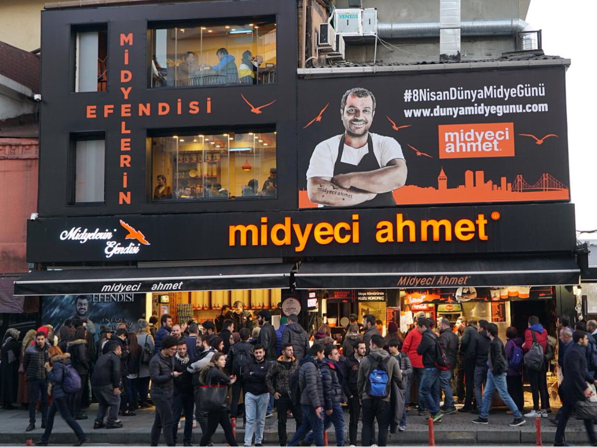 Midyeci Ahmet'te bedava midye var mı 8 Nisan? Midyeci Ahmet nerede?