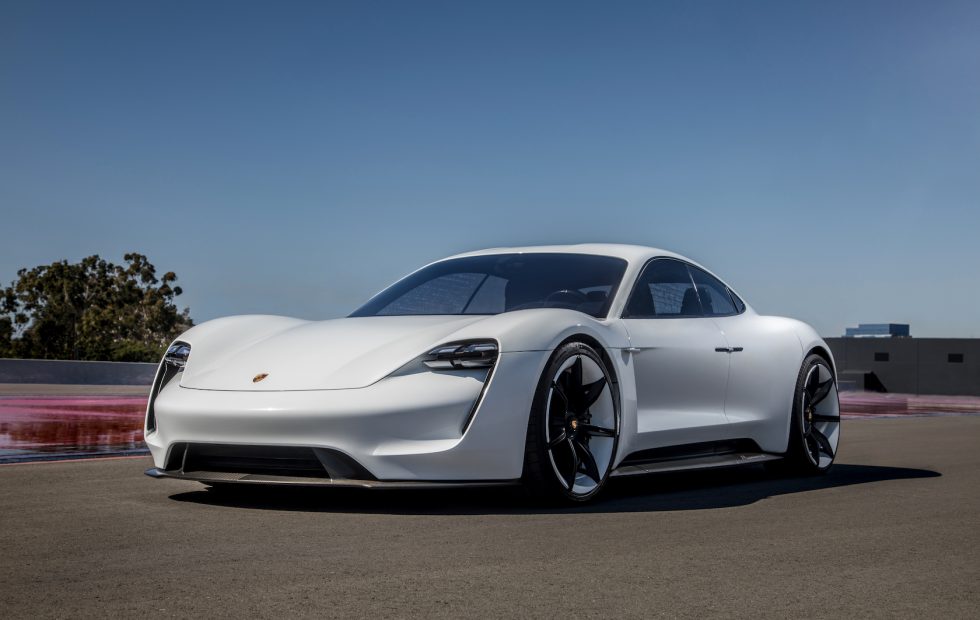Porsche Türkçe isimli otomobilini duyurdu