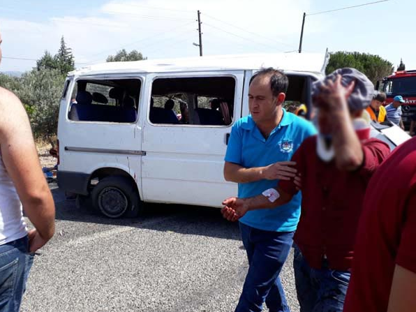 Manisa'da korkunç bir kaza meydana geldi. İlk müdahaleyi işçiler yaptı