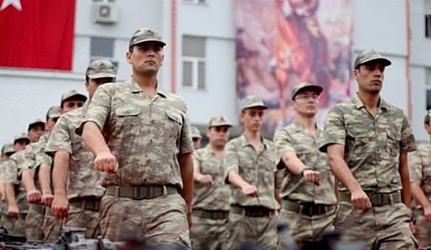 Askerlik süresi kısaldı mı? Askerlik kaç aya düştü? Son durum ne?