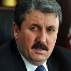 BBP Genel Başkanı Mustafa Destici kaza atlattı