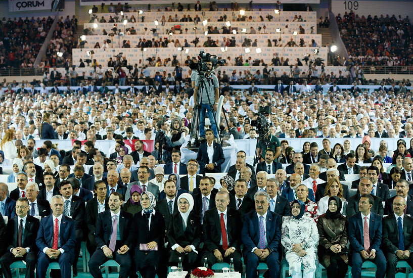 AK Parti'nin yeni MYK listesi belli oldu! MYK listesine giren isimler kimler