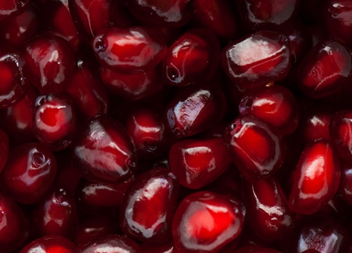 Narın faydaları nelerdir? Nar neye iyi gelir? Kolay nar soyma tekniği