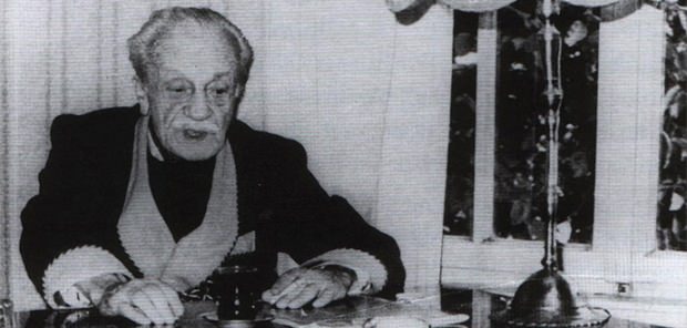 Necip Fazıl Kısakürek kimdir? Ne zaman Öldü? Eserleri nelerdir?