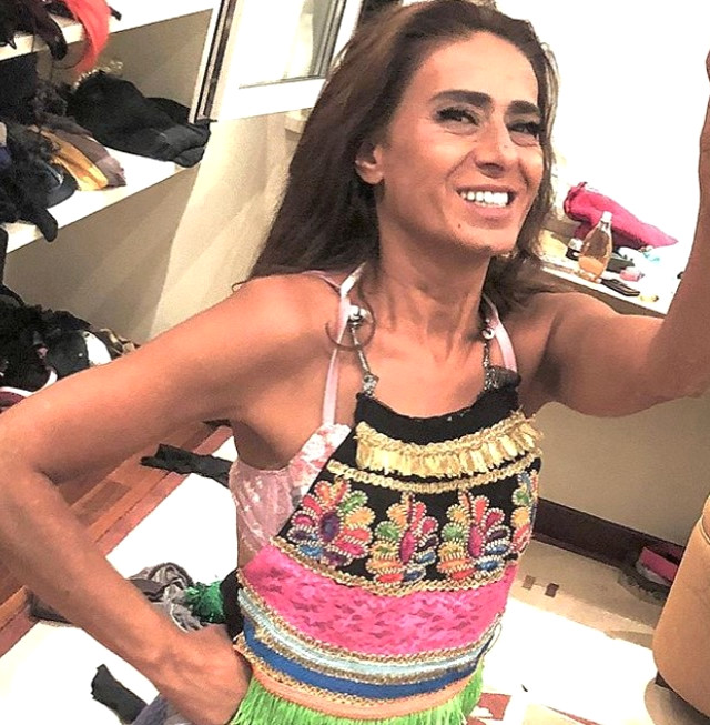 Yıldız Tilbe'nin iç çamaşırlı pozları sosyal medyada olay oldu