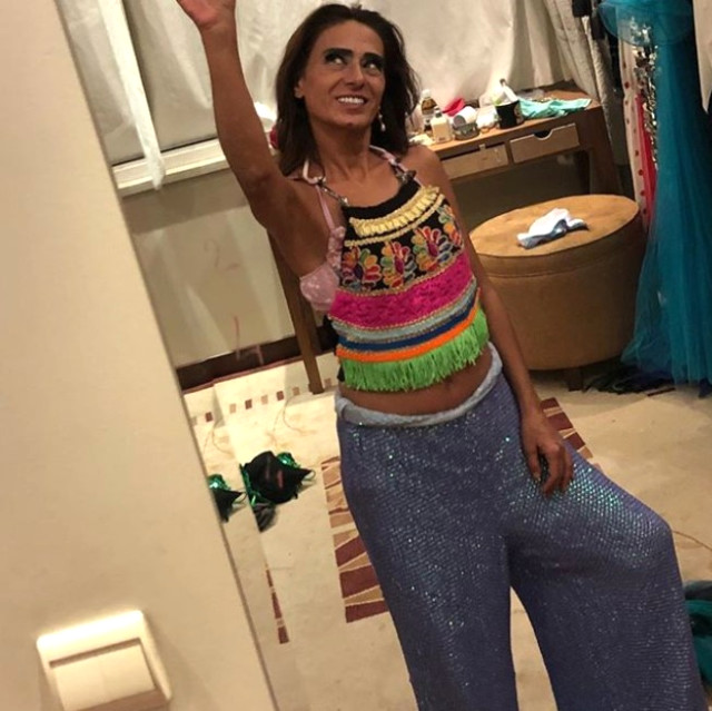 Yıldız Tilbe'nin iç çamaşırlı pozları sosyal medyada olay oldu