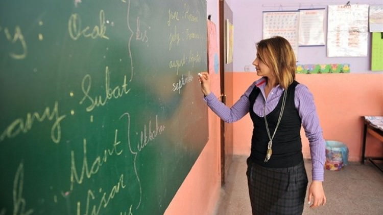 Öğretmenlerin sosyal yardım ücretleri artırıldı