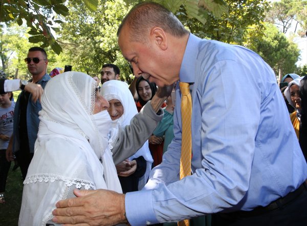Başkan Erdoğan Çamlıca'da vatandaşlarla buluştu
