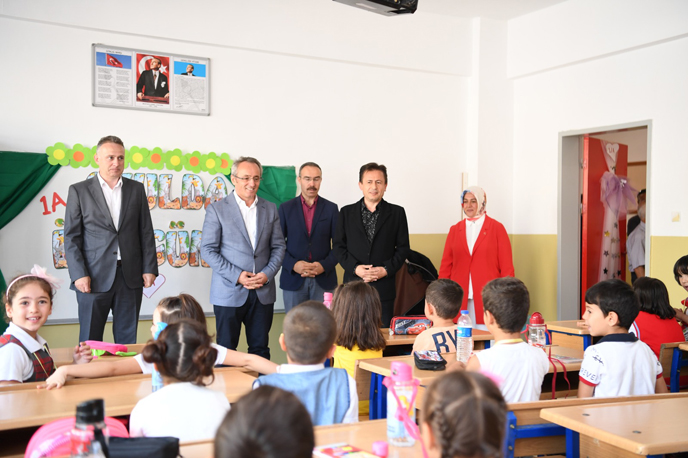 Tuzla'da düzenlenen Okula İlk Adım Seminerleri büyük ilgi gördü