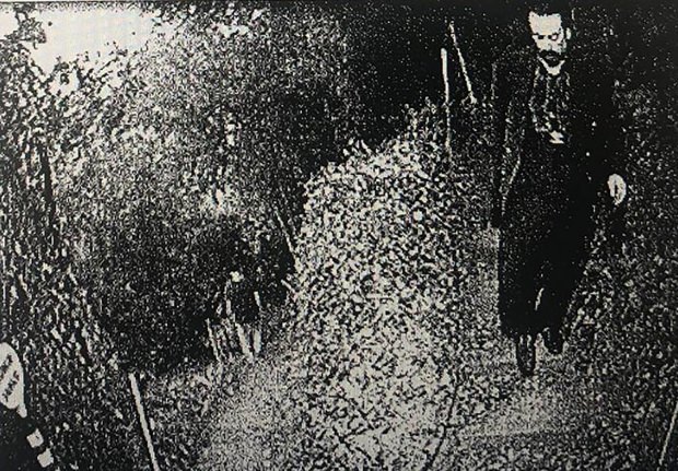 Adnan Oktar'ın gizli fotoğrafları ortaya çıktı! İşte adım adım böyle kaçmış...