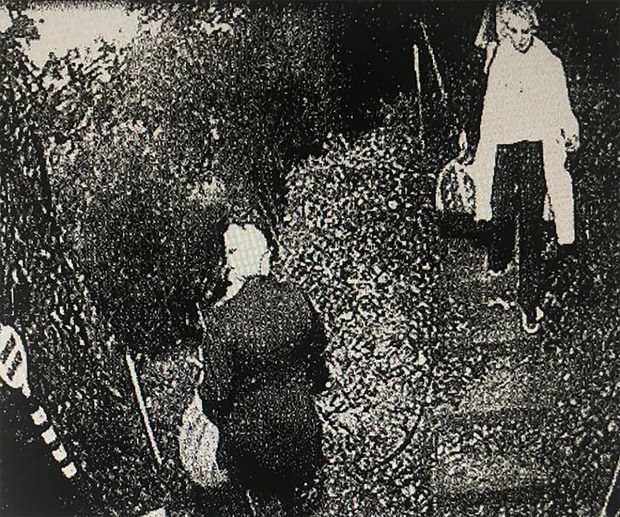 Adnan Oktar'ın gizli fotoğrafları ortaya çıktı! İşte adım adım böyle kaçmış...