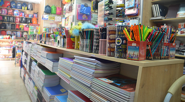 Velilere kötü haber: Okul kıyafetlerine ve kırtasiye malzemelerine zam!