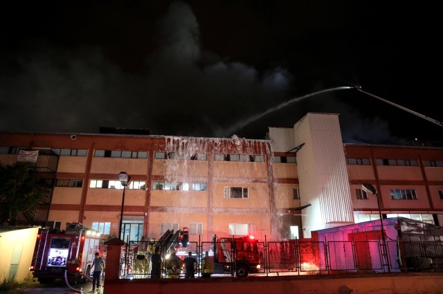 SON DAKİKA... İstanbul'da fabrika yangını! Çok sayıda ölü ve yaralı var...