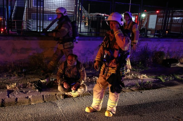 SON DAKİKA... İstanbul'da fabrika yangını! Çok sayıda ölü ve yaralı var...