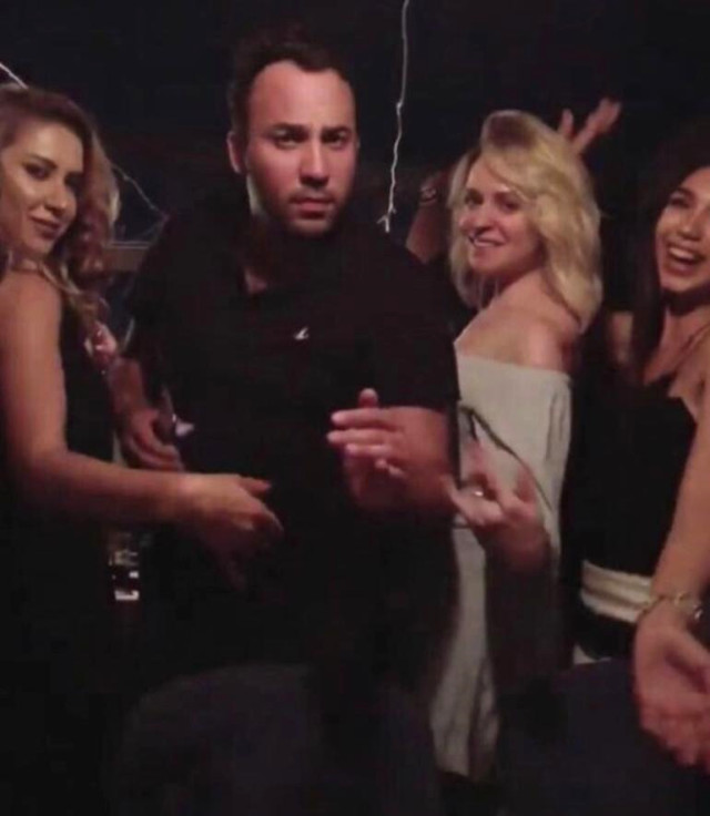 Arda Öziri'nin ölümünün 40'ncı gününde sevgilisi Vildan Örnek'ten dansözlü parti