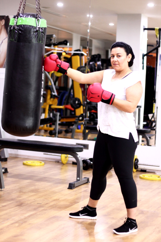 Esin Gündoğdu Kimdir | Ameliyatsız 60 Kilo Verdi