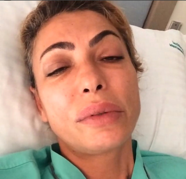 Leyla Bilginel sinek ısırığı için gittiği hastanede yaşam mücadelesi veriyor..