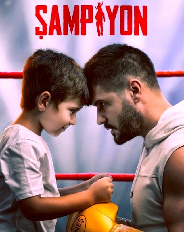 Tolgahan Sayışman'ın 3,5 aylık oğluda oyuncu oldu