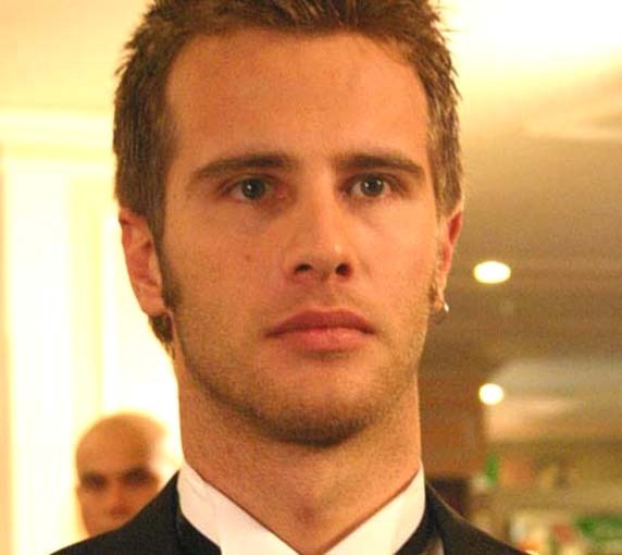 Özgür Çevik kimdir? Kaç yaşında? Aslen nereli?