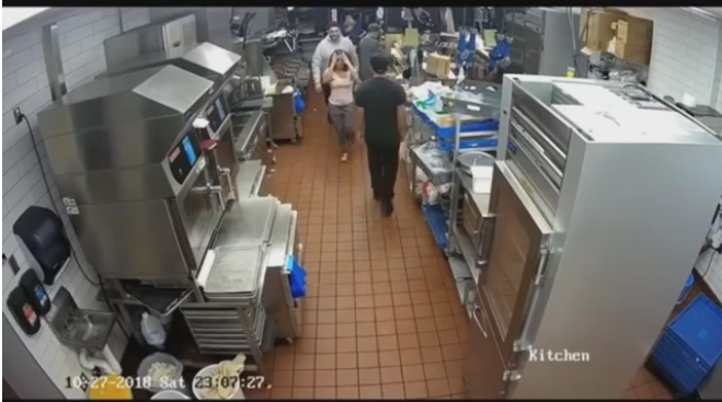 Kaiforniya'da ketçabı az bulan kadın McDonald’s menajerine saldırdı