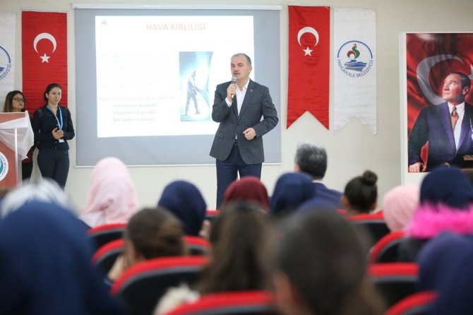 Başkan Gürlesin, öğrencilere geri dönüşümün önemini anlattı