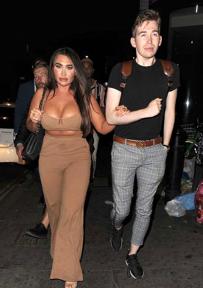 Aşk Adası yıldızı Lauren Goodger Londra'da eğlencelerde!