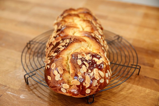 Paskalya Çöreği nasıl yapılır? Paskalya Çöreği tarifi 