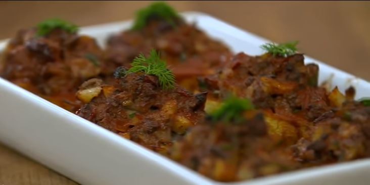 Patatesle porsiyon musakka nasıl yapılır? Patatesli porsiyon musakka tarifi