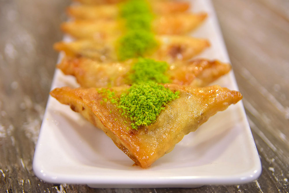 Pekmezli Yufka Tatlısı nasıl yapılır? Pekmezli Yufka Tatlısı tarifi 