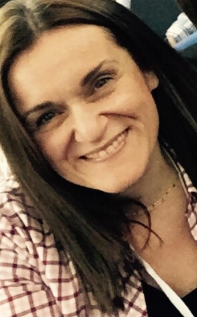 Pelin Alpkökin kimdir, aslen nerelidir, kaç yaşındadır?