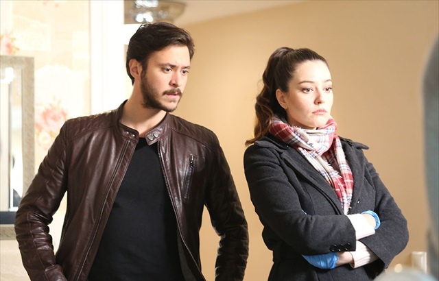 Ünlü çiftten müjdeli haber geldi! İkiz bebekleri olacak!