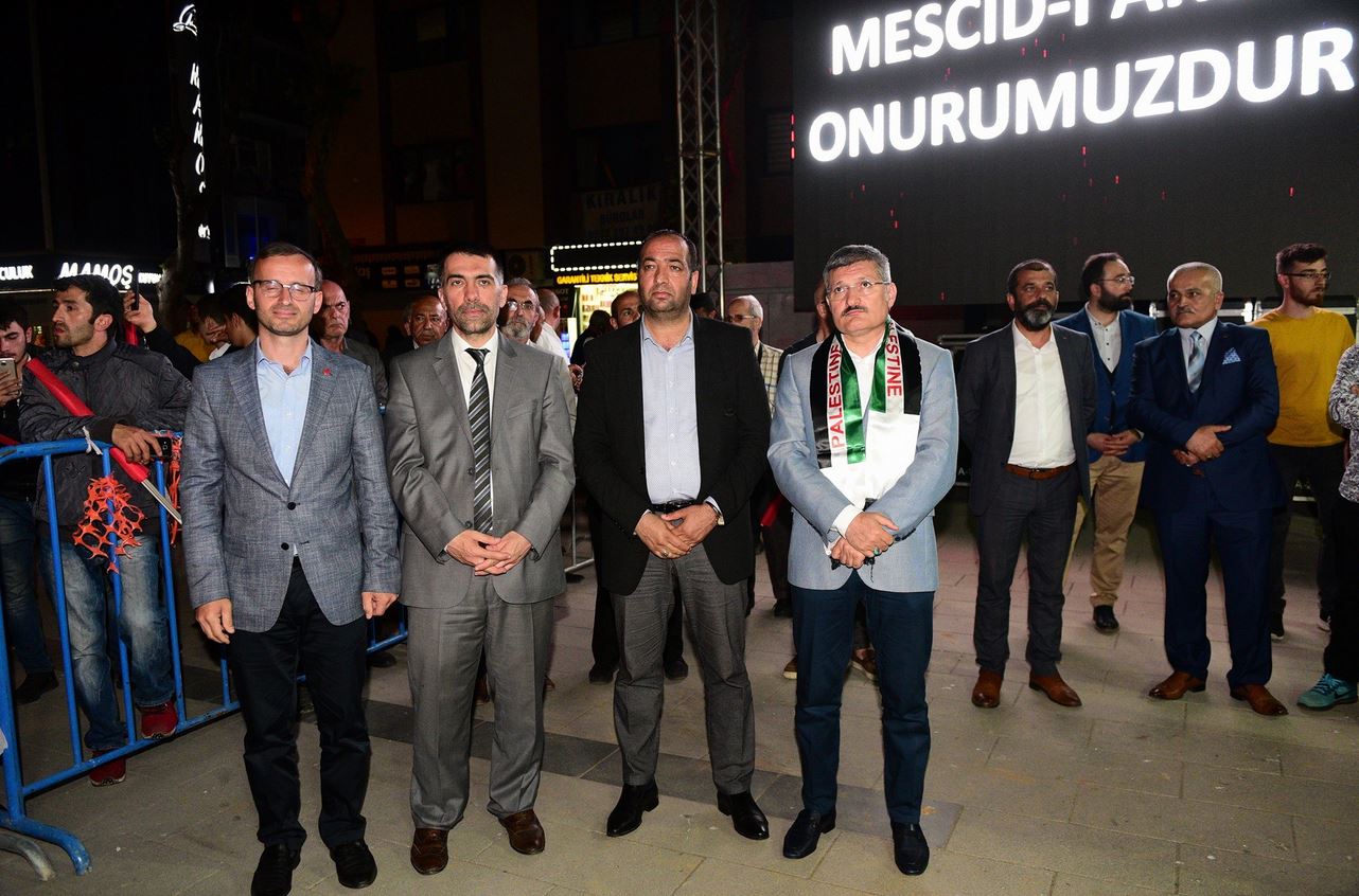 Pendik çarşıda Kudüs'e destek mitingi gerçekleştirildi